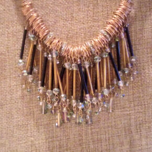 Hera Signed Gold Tone Crystal Tipped Bar Drop Cluster Statement Necklace - Picture 2 of 4